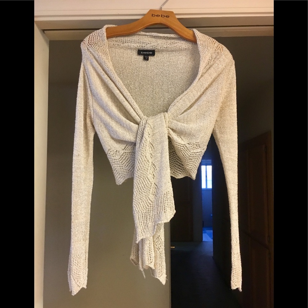 $10 Super Cute Cropped Bebe Sweater ❤️